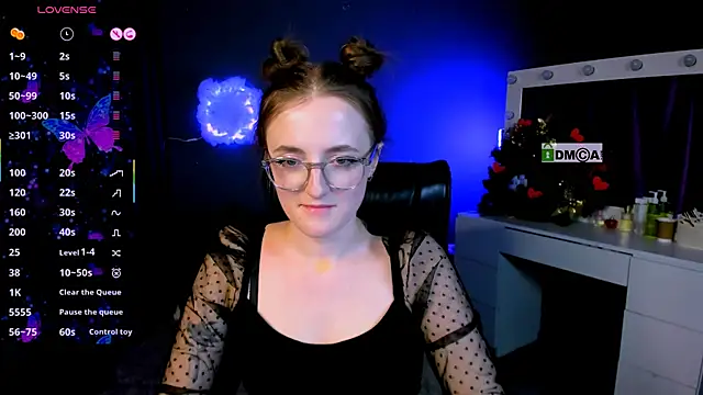 luna berryy online show from February 2025 05:33:02 AM