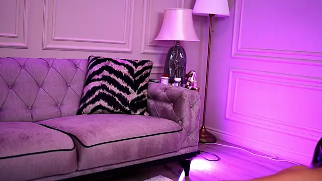 Snapshot of Candy_Ivy chatting on February 2025 12:25:02 AM Candy Ivy online show from February 2025 12:25:02 AM