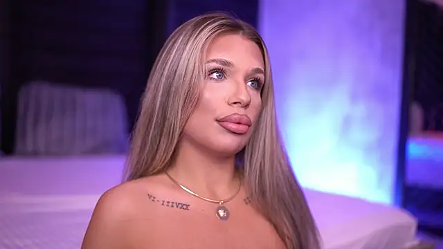 Snapshot of Candy_Ivy chatting on February 2025 10:42:02 PM Candy Ivy online show from February 2025 10:42:02 PM