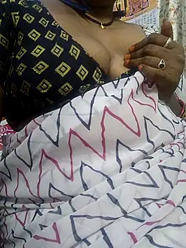 Snapshot of sweety_telugupilla chatting on December 2025 02:00:02 PM sweety telugupilla online show from December 2025 02:00:02 PM