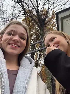 Snapshot of KitteCat chatting on October 2025 10:34:02 AM KitteCat online show from October 2025 10:34:02 AM