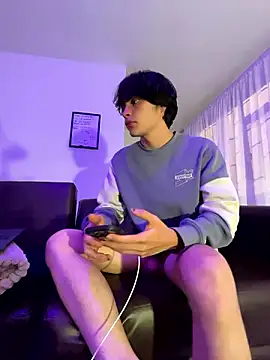 Snapshot of Ne0nn chatting on December 2024 02:02:01 AM Ne0nn online show from December 2024 02:02:01 AM