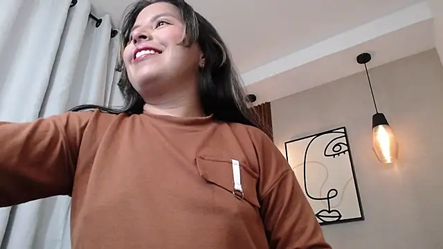 Sharlotte Milk online show from October 2025 11:07:02 AM