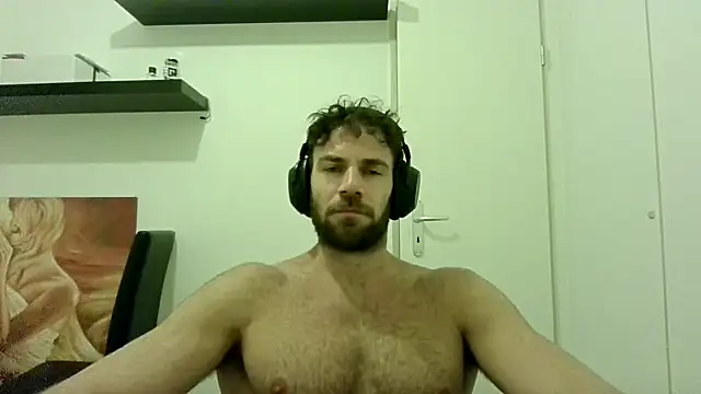alpha-hunk online show from September 2025 07:08:01 PM