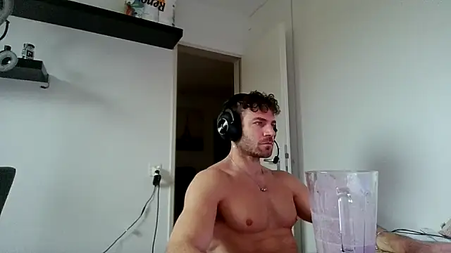 alpha-hunk online show from December 2025 11:14:02 AM