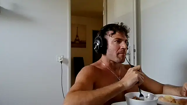 Snapshot of alpha-hunk chatting on April 2026 02:04:01 PM alpha-hunk online show from April 2026 02:04:01 PM