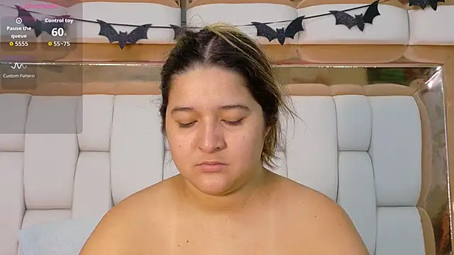 collegepawglovedaddy online show from October 2025 01:06:02 PM