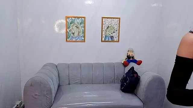 jesi daniels b online show from February 2025 01:55:02 AM