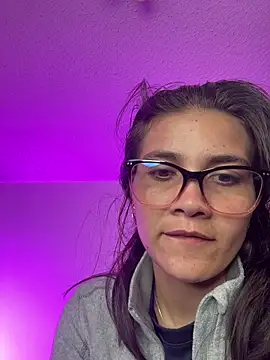 aurora divine online show from March 2026 10:15:02 PM