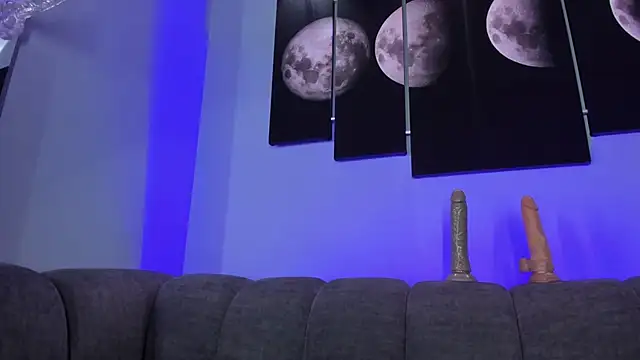 Snapshot of maddy_walker chatting on December 2024 02:31:01 AM maddy walker online show from December 2024 02:31:01 AM