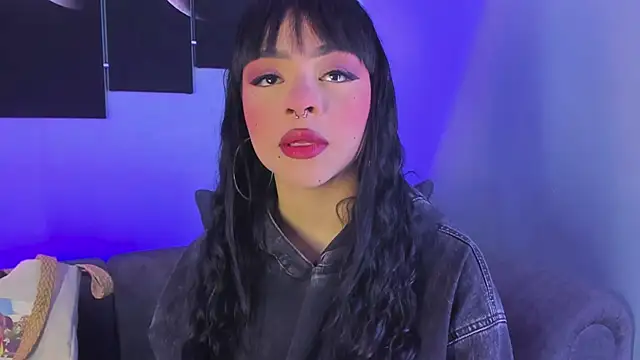 Snapshot of maddy_walker chatting on March 2025 07:59:02 PM maddy walker online show from March 2025 07:59:02 PM