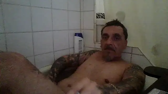 Snapshot of CandiedPompano chatting on June 2026 09:16:01 PM CandiedPompano online show from June 2026 09:16:01 PM
