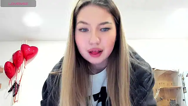 Snapshot of StefaTaylor chatting on March 2025 01:04:01 PM StefaTaylor online show from March 2025 01:04:01 PM