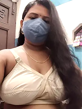 Snapshot of Dr_Chhaya chatting on November 2025 06:23:01 AM Dr Chhaya online show from November 2025 06:23:01 AM