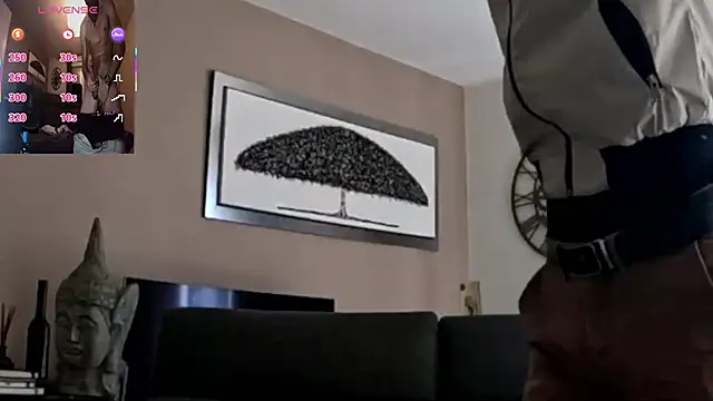 Snapshot of ApollonFit_x69 chatting on October 2025 09:10:01 AM ApollonFit x69 online show from October 2025 09:10:01 AM