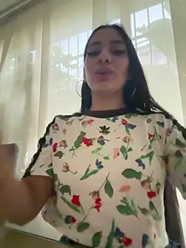 mallie quinn online show from February 2025 07:35:02 PM