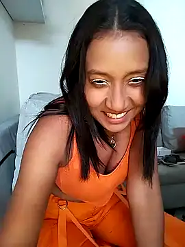 Snapshot of cami_victoria chatting on January 2025 07:21:01 PM cami victoria online show from January 2025 07:21:01 PM