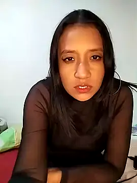 Snapshot of cami_victoria chatting on January 2025 10:22:01 PM cami victoria online show from January 2025 10:22:01 PM