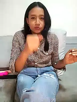 Snapshot of cami_victoria chatting on February 2025 10:30:01 PM cami victoria online show from February 2025 10:30:01 PM