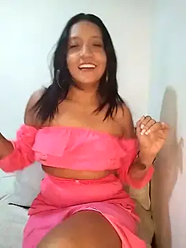 Snapshot of cami_victoria chatting on March 2025 08:08:01 PM cami victoria online show from March 2025 08:08:01 PM