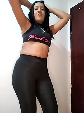 Snapshot of cami_victoria chatting on February 2026 07:18:01 PM cami victoria online show from February 2026 07:18:01 PM