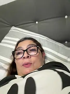 Snapshot of AntonellaAlondra4 chatting on June 2026 03:04:02 AM AntonellaAlondra4 online show from June 2026 03:04:02 AM