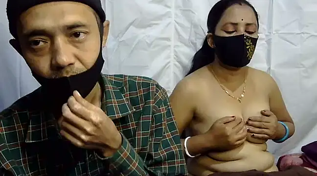 Snapshot of Pramila_Manish chatting on December 2024 06:30:02 PM Pramila Manish online show from December 2024 06:30:02 PM