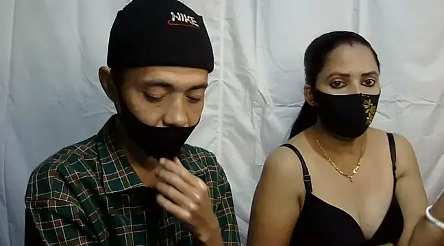 Snapshot of Pramila_Manish chatting on December 2024 06:09:01 PM Pramila Manish online show from December 2024 06:09:01 PM