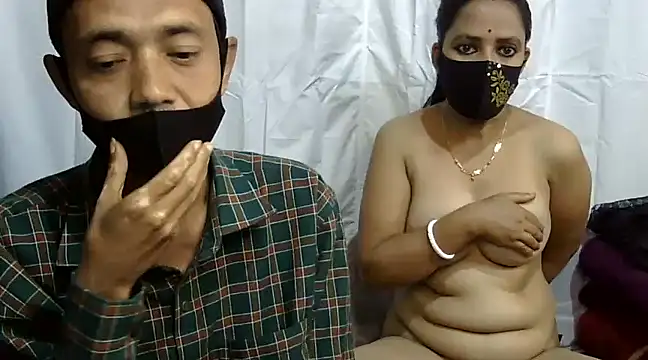 Snapshot of Pramila_Manish chatting on January 2025 12:52:01 PM Pramila Manish online show from January 2025 12:52:01 PM