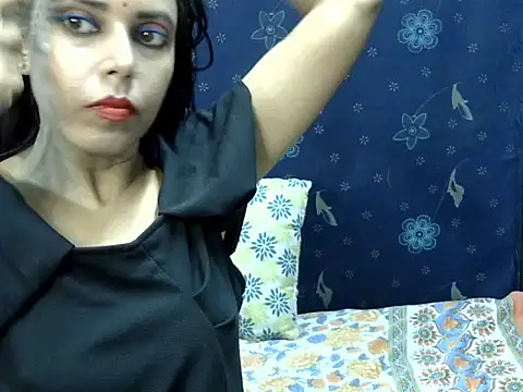 Snapshot of Pramila_Manish chatting on July 2026 02:15:02 PM Pramila Manish online show from July 2026 02:15:02 PM