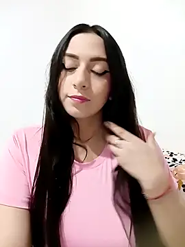 Snapshot of AlondraMendez chatting on September 2025 02:44:02 AM AlondraMendez online show from September 2025 02:44:02 AM