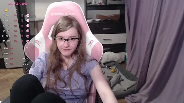 Snapshot of Tomato_Tease chatting on March 2025 08:20:02 PM Tomato Tease online show from March 2025 08:20:02 PM