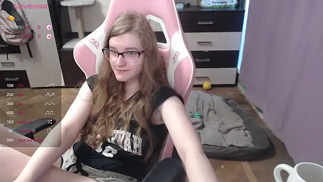 Snapshot of Tomato_Tease chatting on September 2025 10:15:02 AM Tomato Tease online show from September 2025 10:15:02 AM