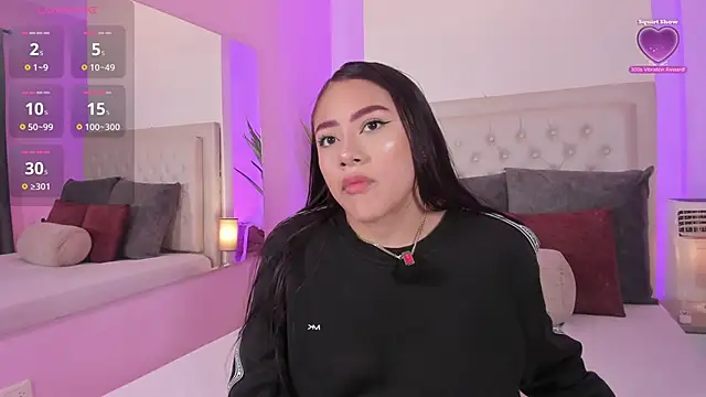 nicolle pierce online show from April 2026 11:26:01 AM