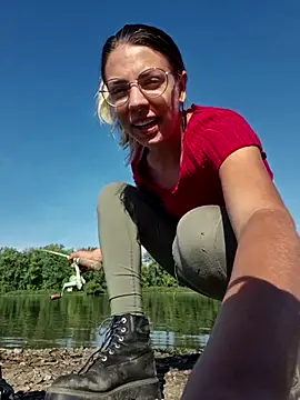 KSwonderland6 online show from September 2025 02:55:01 PM