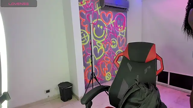 GEANNAROSE online show from March 2025 11:38:02 AM