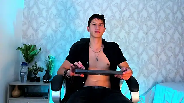 Dorianmistery2322  online show from December 2024 03:40:02 AM