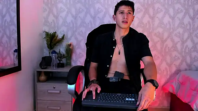 Dorianmistery2322  online show from December 2024 11:09:01 AM