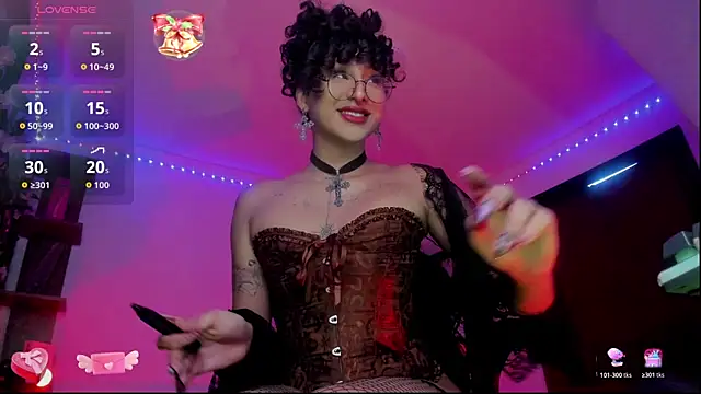 Snapshot of Heka_Prudence chatting on October 2025 10:15:01 PM Heka Prudence online show from October 2025 10:15:01 PM