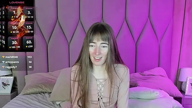 Snapshot of MillicentFarrell chatting on February 2025 12:51:01 AM MillicentFarrell online show from February 2025 12:51:01 AM