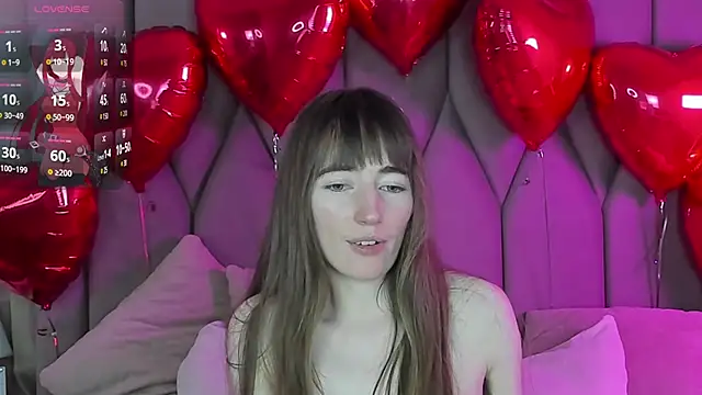 Snapshot of MillicentFarrell chatting on February 2025 08:00:01 PM MillicentFarrell online show from February 2025 08:00:01 PM