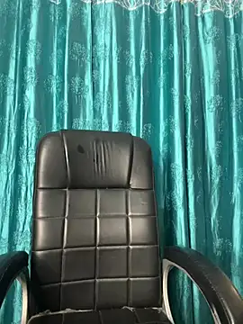 Snapshot of poision51 chatting on February 2025 06:12:02 AM poision51 online show from February 2025 06:12:02 AM