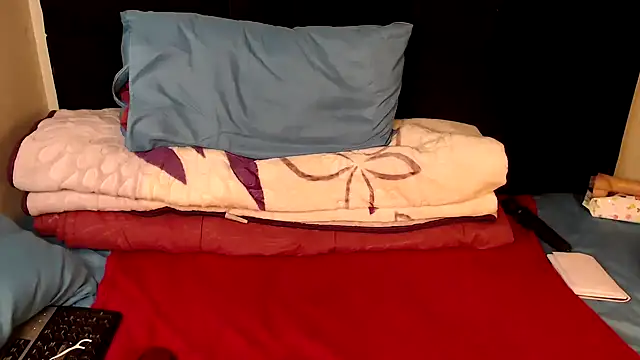 Busty-Londie online show from November 2025 09:31:01 AM