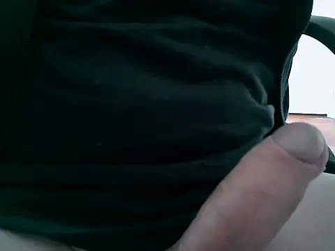 lovedoggy03 online show from November 2025 12:14:02 PM