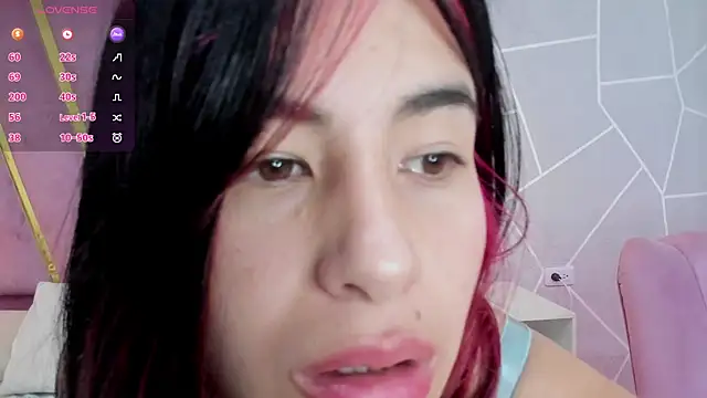 Snapshot of Nina_Harper chatting on December 2024 03:16:02 PM Nina Harper online show from December 2024 03:16:02 PM