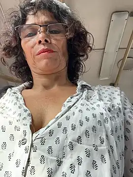 MireyaTorresGu online show from April 2026 01:49:02 PM