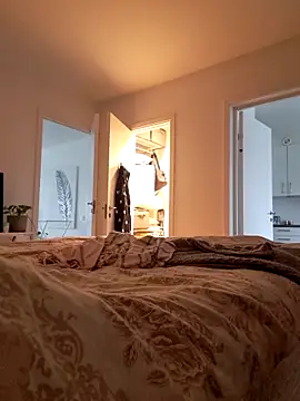 Snapshot of AlvinaSWE chatting on November 2025 01:01:02 PM AlvinaSWE online show from November 2025 01:01:02 PM