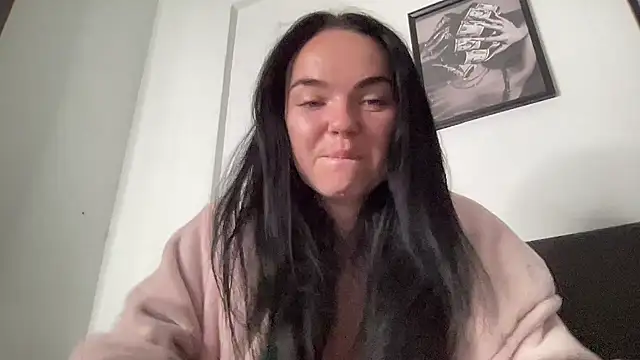 yorkshiregal online show from November 2025 07:55:02 AM