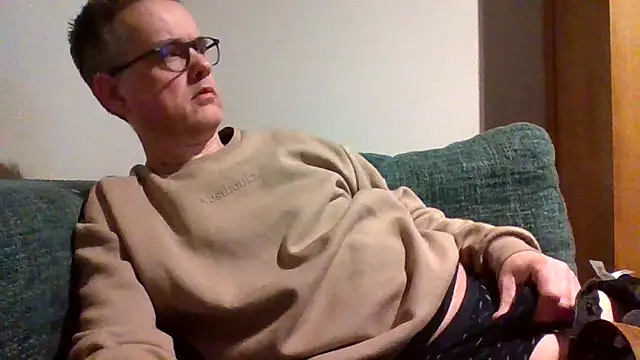 Snapshot of Hectorthyssen1 chatting on January 2025 02:15:01 AM Hectorthyssen1 online show from January 2025 02:15:01 AM