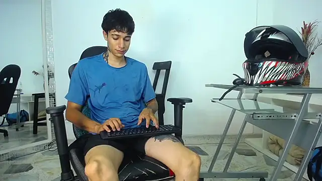 Zacktk7 online show from January 2025 08:03:02 PM